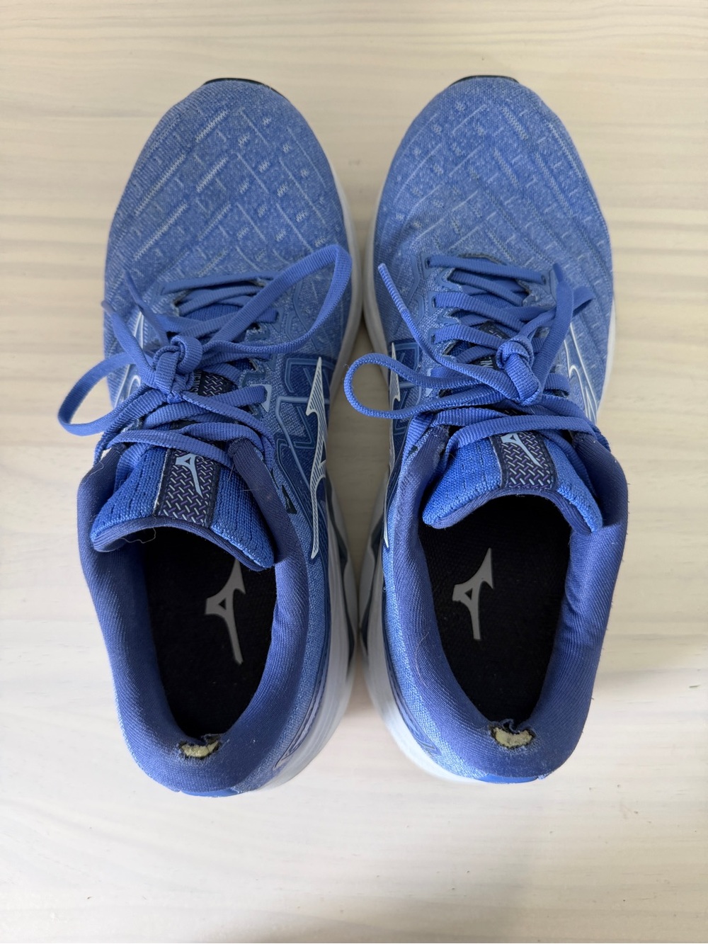 Mizuno Enerzy - Women’s Blue Athletic Running Shoes with White Logo
